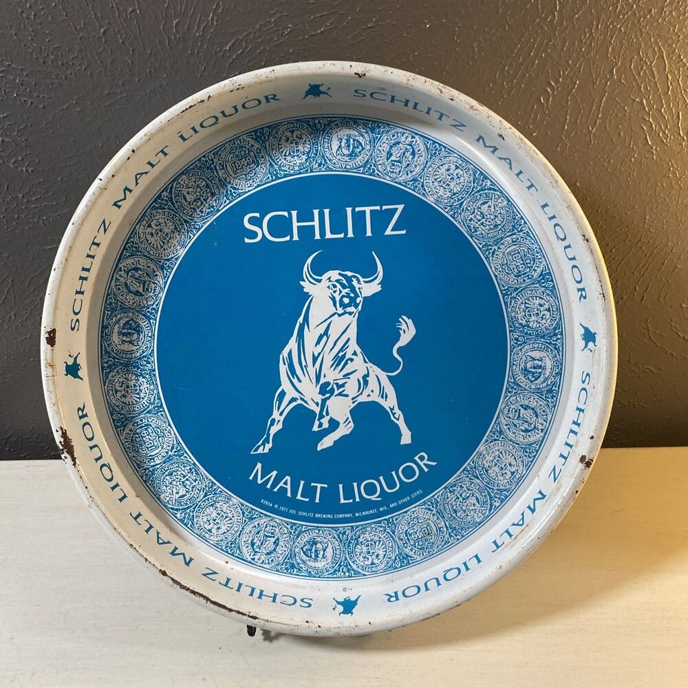 Vintage 1971 Schlitz Malt Liquor Beer Metal Serving Tray Milwaukee Bull Logo